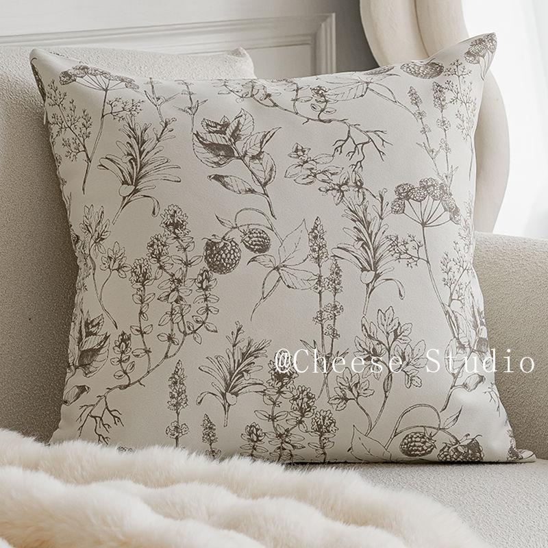 

French Cream Pillowcase Set with Pineapple Print Milk Tea Color, Gentle Retro and Antique Style, Living Room Sofa, Pillowcase 45x45no filler