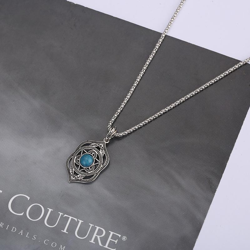 Women's Three-Piece Jewelry Set: Electroplated Alloy Necklace & Earrings