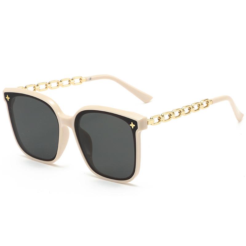 Trendy Oversized Chain Sunglasses: Unisex Street Style with UV Protection, Popular on TikTok and Xiaohongshu.