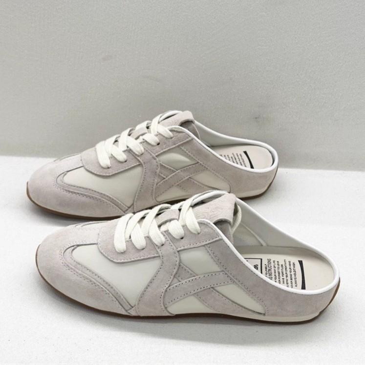 Niche matte half slippers women's 2025 new autumn and summer retro flat bottom one-pedal outer wear heel-free board shoes tide