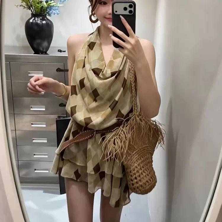 Temperament with Belt Waist Contrasting Color Plaid Hanging Neck Swinging Collar Women's New Summer Design Sense Is Thin