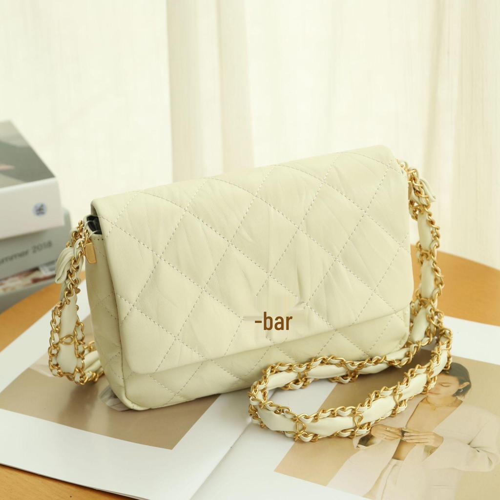 Chic Calfskin Mini Bag - Diamond Pattern Chain Crossbody
