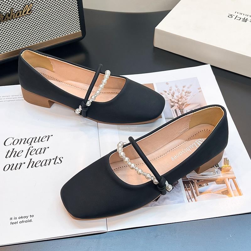 Temperament single shoes women's new spring and autumn 2025 shallow mouth square head low heel with skirt shoes
