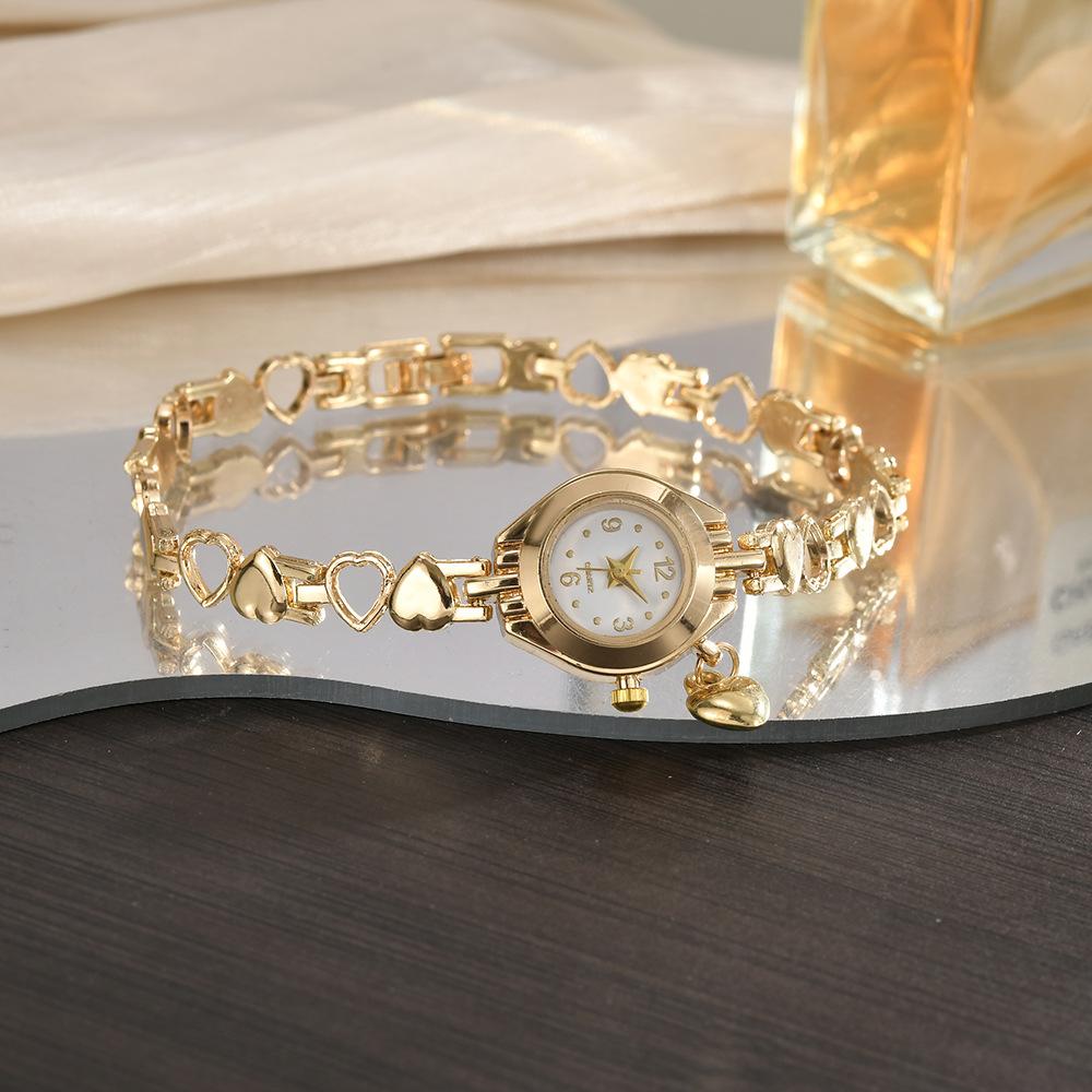 New Elegant Alloy Quartz Pendant Watch Bracelet Fashion Women's Watch Small Dial