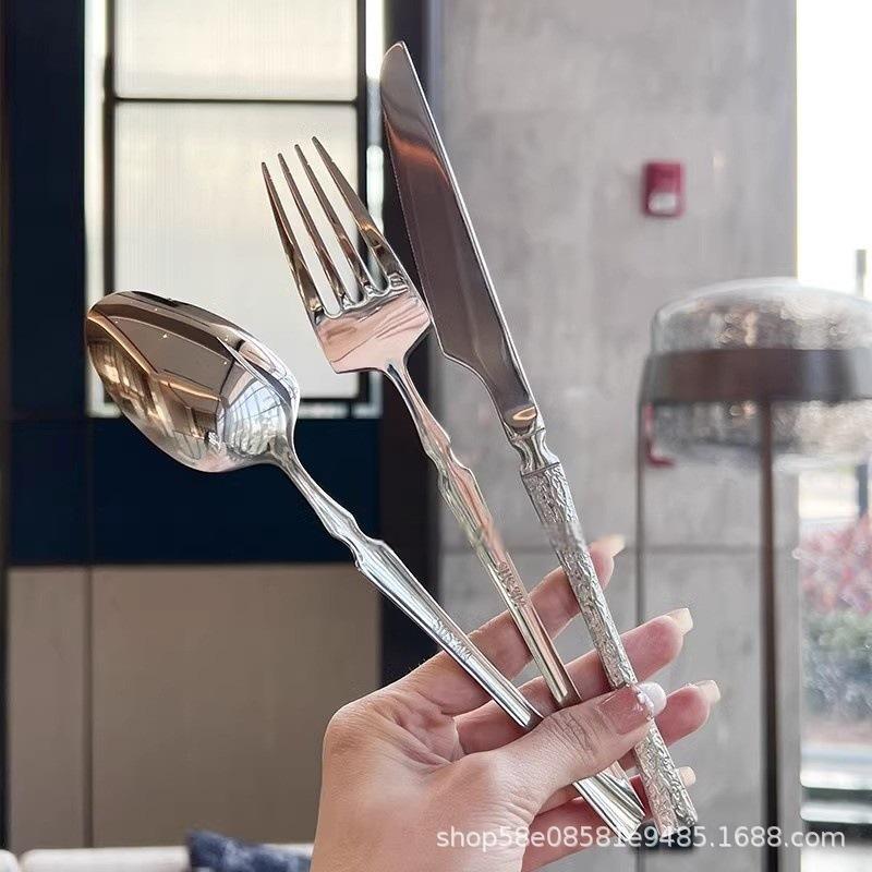 304 Stainless Steel Light Luxury European Hammer Pattern Western Food Knife and Fork Spoon High Value Mirror Polished Steak Knife and Fork Set