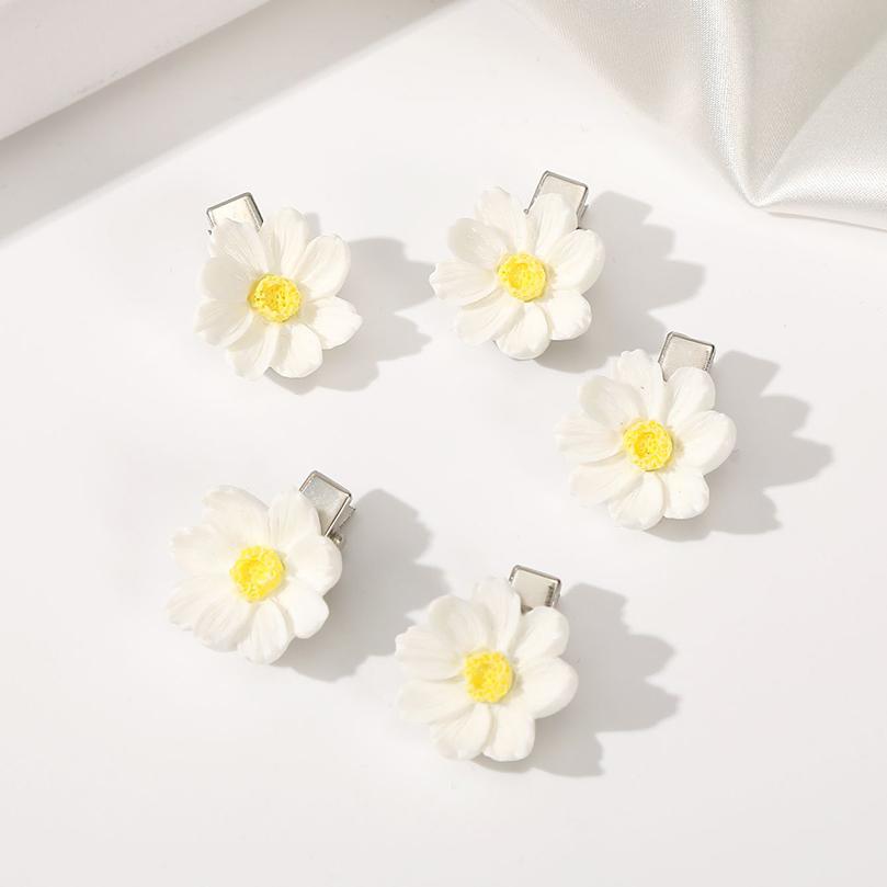 AWAYTR 5Pcs/Set Sweet Plumeria Hairpin Hair Clips For Kids Girls Flower Hairpins Mini Hair Clips Duckbill Clip Hair Accessories