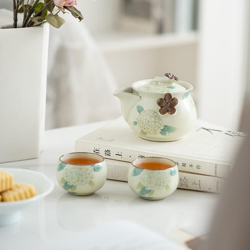 Ru Kiln Ceramic Teapot Hand Grab Pot Kungfu Tea Set Small Teapot with Hydrangea Cup Home Use Fast Brewing