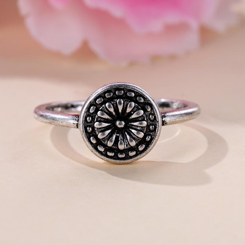 Vintage Old Silver Wipe Round Flower Bud Ring Personalized Fashion Accessories