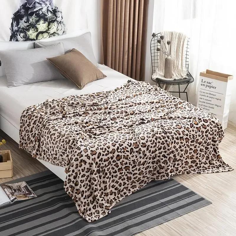 Super Soft Coral Fleece Flannel Blanket Leopard Stripe Printed Sofa Bedspread Plaid Design For Comfortable Home Living