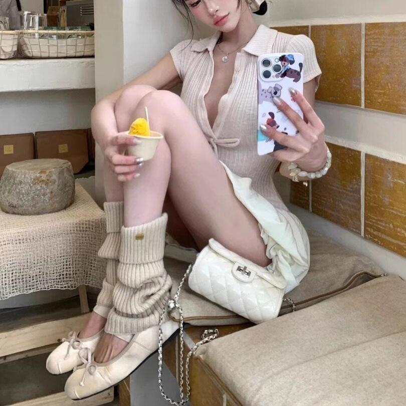 Sexy pure desire ballet style knitted splicing V-neck short-sleeved dress women's summer new waist and thin short skirt