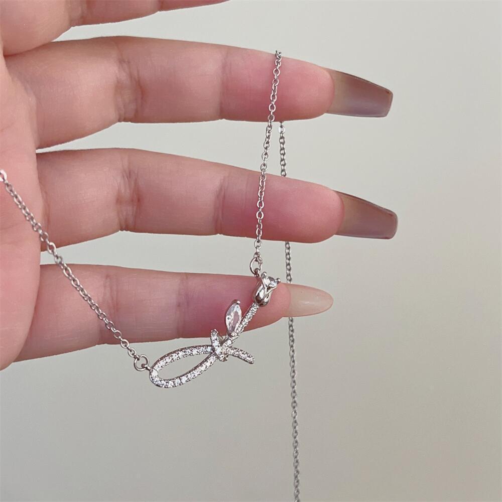 Elegant Zirconia Flower & Bow Necklace - Delicate Rose Knot Clavicle Chain for Women