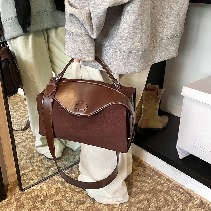 Portable Large-capacity Tote Bag Women's 2025 Autumn and Winter New Retro Fashion Shoulder Bag High-end Casual Messenger Bag