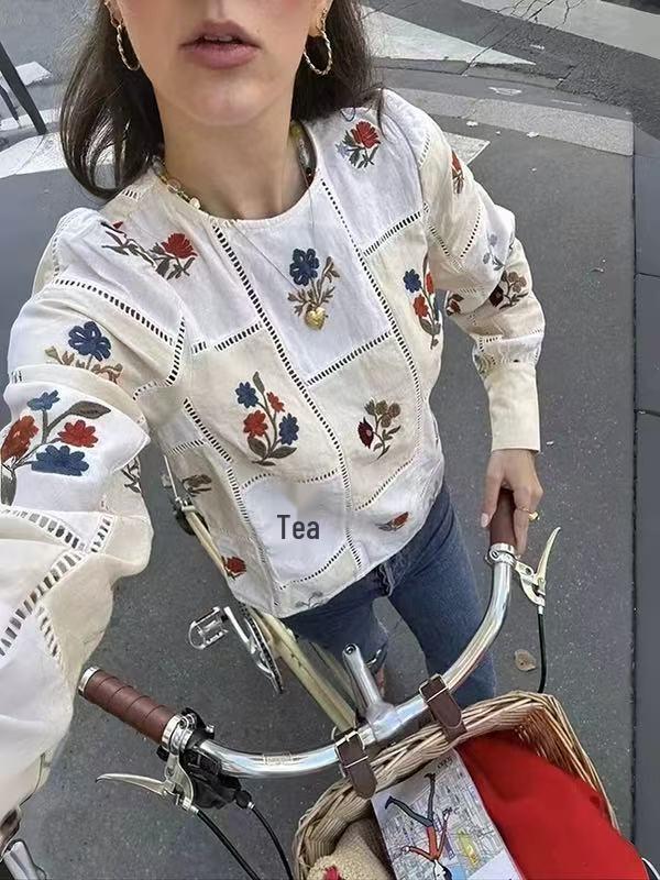 Exquisite Floral Embroidered Plaid Blouse with Round Neck - Age-Defying Design 2025 34 (S)