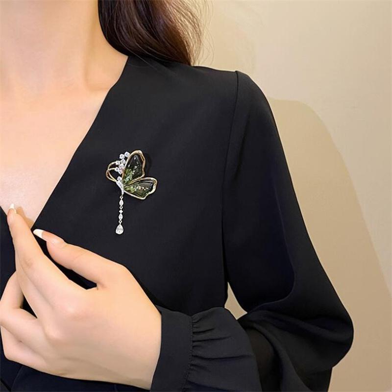 Translucent Light Luxury Premium Butterfly Fringe Brooch  Drop Pendant Butterfly Pin Temperament Premium Collar Pin
