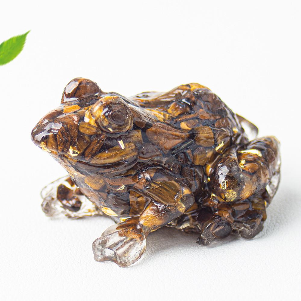 Crystal Resin Frog Aquarium Decor With Cute Design For Office Desk And Gift
