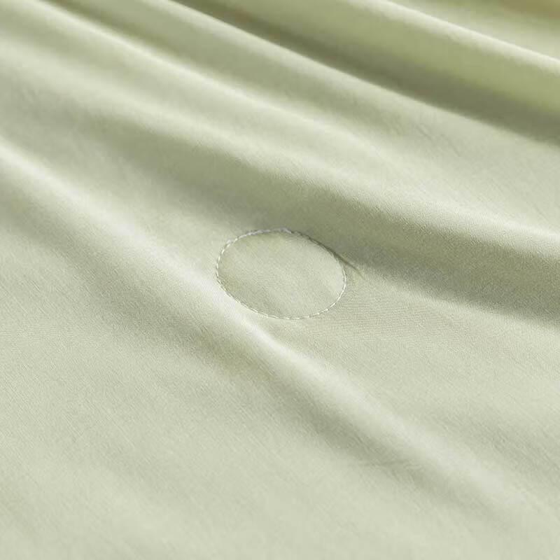 Hengyuanxiang TSB1051 Mulberry Silk Quilt