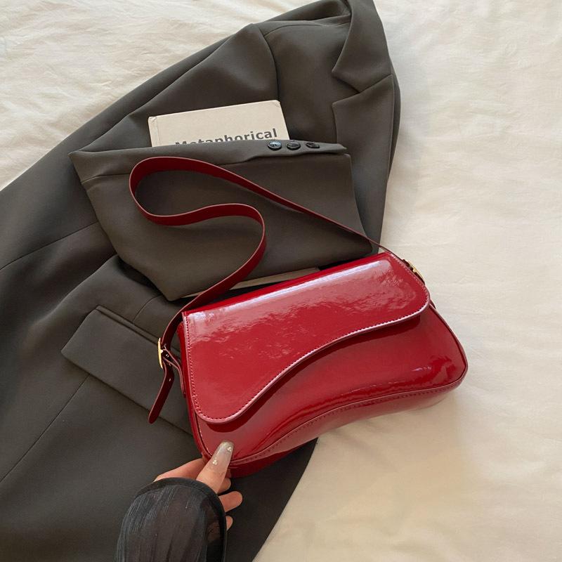 Summer new foreign style women's bag casual texture handbag niche foreign style simple solid color shoulder armpit bag