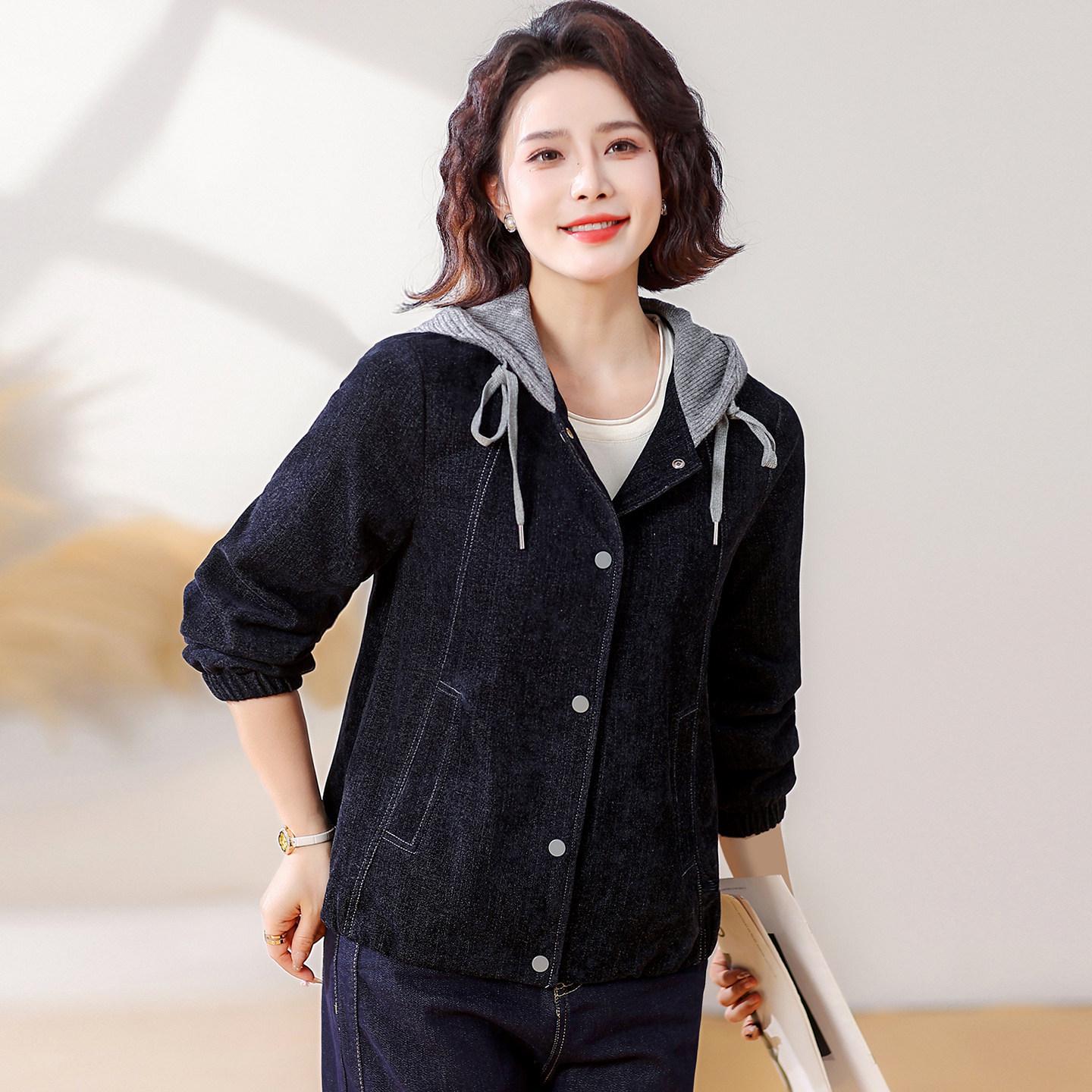 

Women s Versatile Age-Reducing Patchwork Denim Hooded Jacket - Spring 2026 Fashion for Middle-aged and Elderly 3XL (suggested 120-135 jin) темно-синий