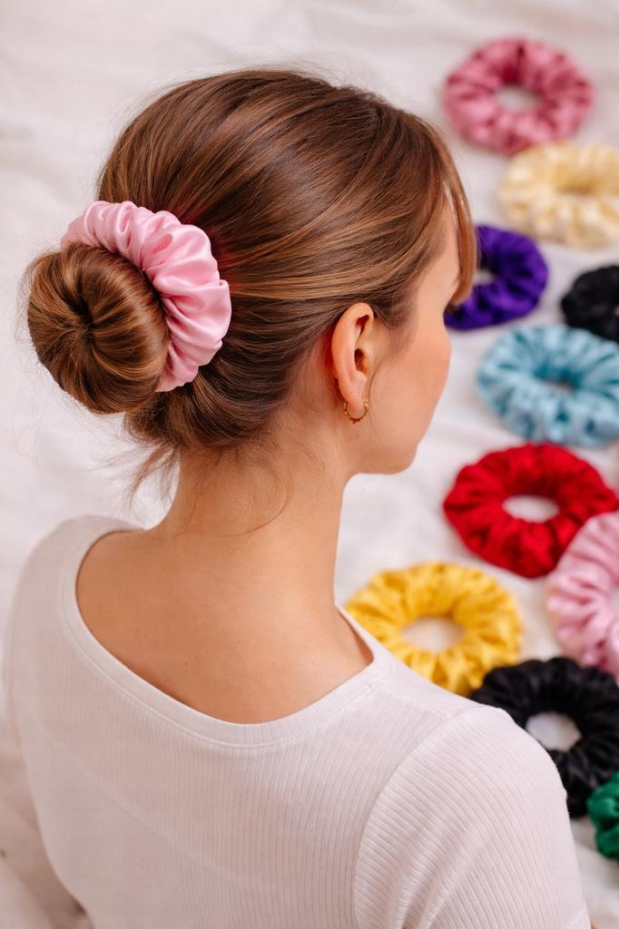 Jedwabna gumka do włosów scrunchie mulberry 6A różowa S premium 2cm