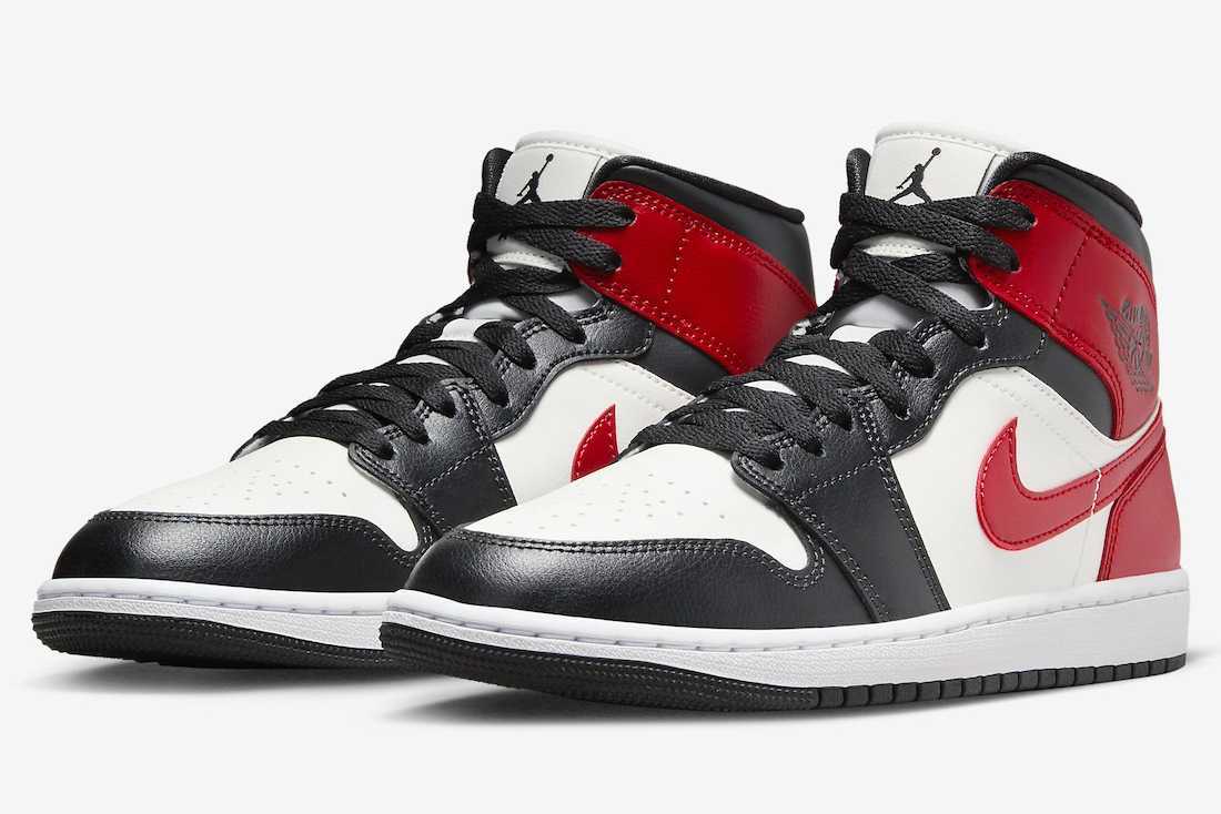 BQ6472-160 Nike Air Jordan 1 Mid Black Toe (Женский) 10W