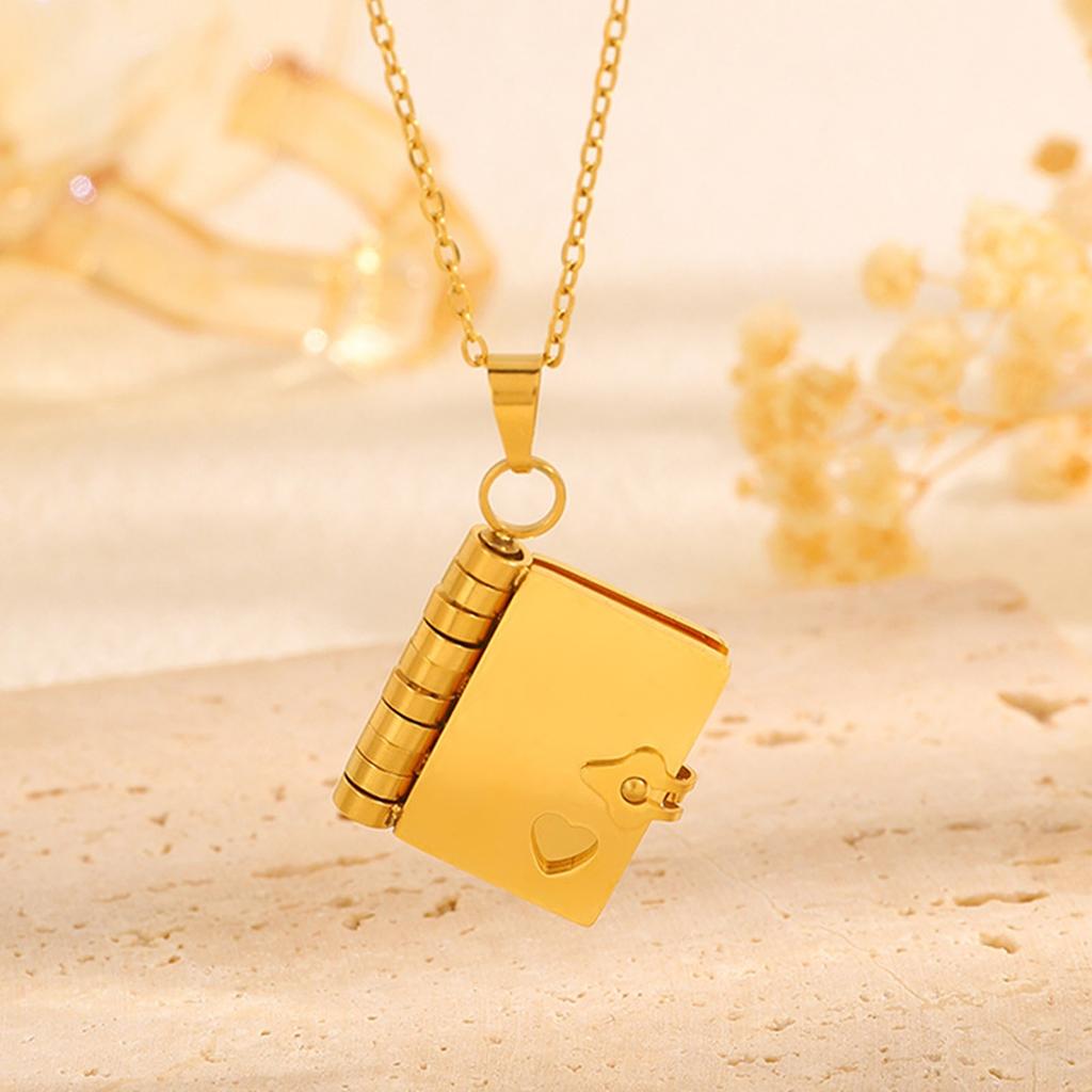 Titanium Steel Girl Love Letter Necklace Can Be Opened Pendant, Couple's New Personalized Temperament Necklace Collarbone Chain