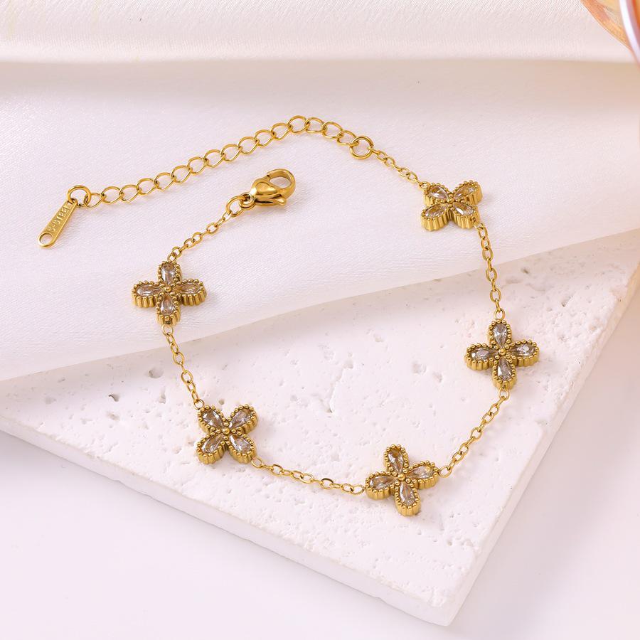 Elegant Zircon Four-Leaf Clover Bracelet for Women, 18K Gold-Plated Stainless Steel