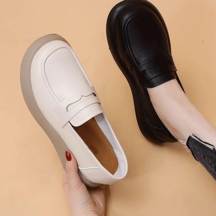 Soft-soled one-pedal shoes, shallow-mouth comfortable single shoes, spring and summer versatile commuting small leather shoes