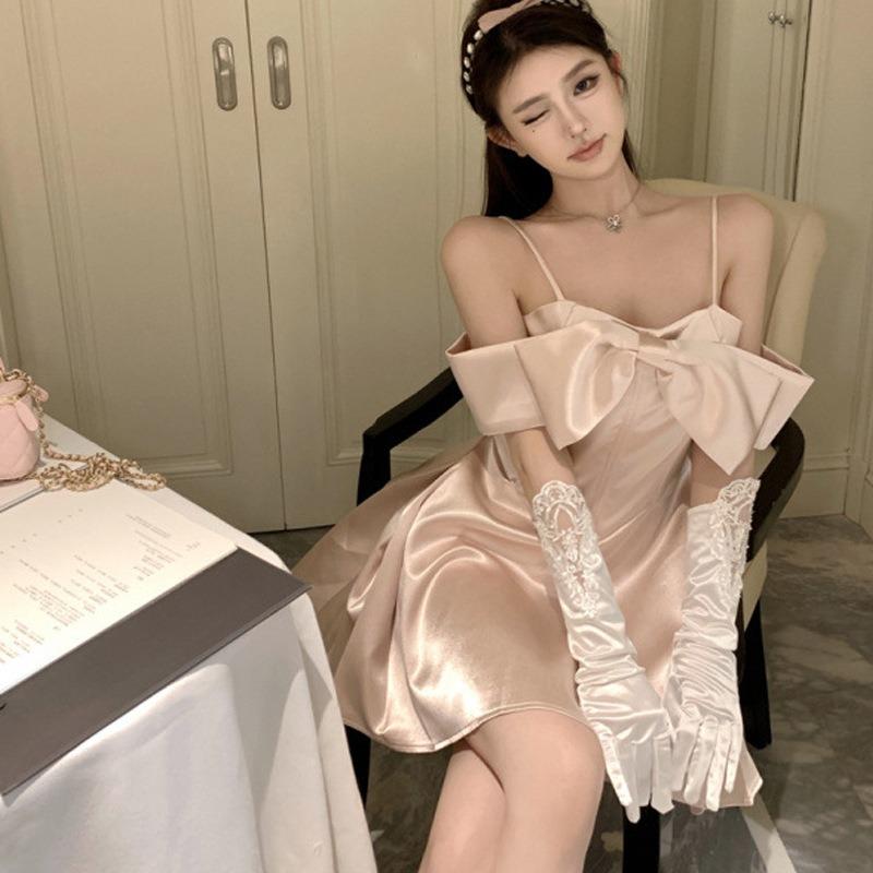 Einwort Schulter-Tube-Top-Kleid Damenkleid Schleife Geburtstagskleid Prinzessinnen-Tüllrock