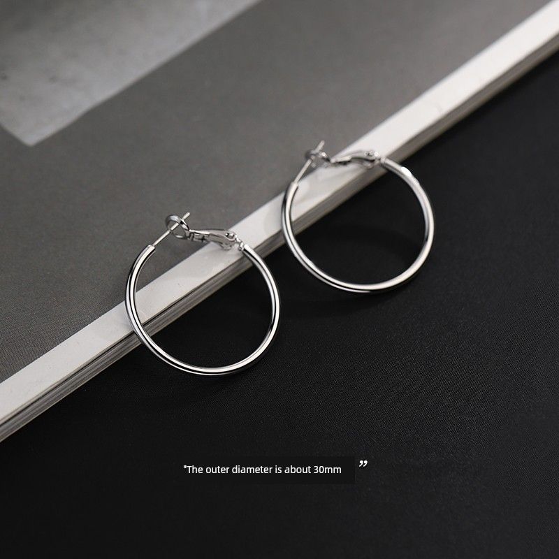 

[Xiangnan] 999 Silver round Ring Earrings Female Special-Interest Design Simple Bracelet 2025 New Best Selling Classy Ear Studs Earrings 30mm plain hoop earrings [999 silver needle]]