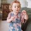 LELE JOVE Mädchen Latzhose Kleid mit handgemaltem Rosenmuster aus Denim