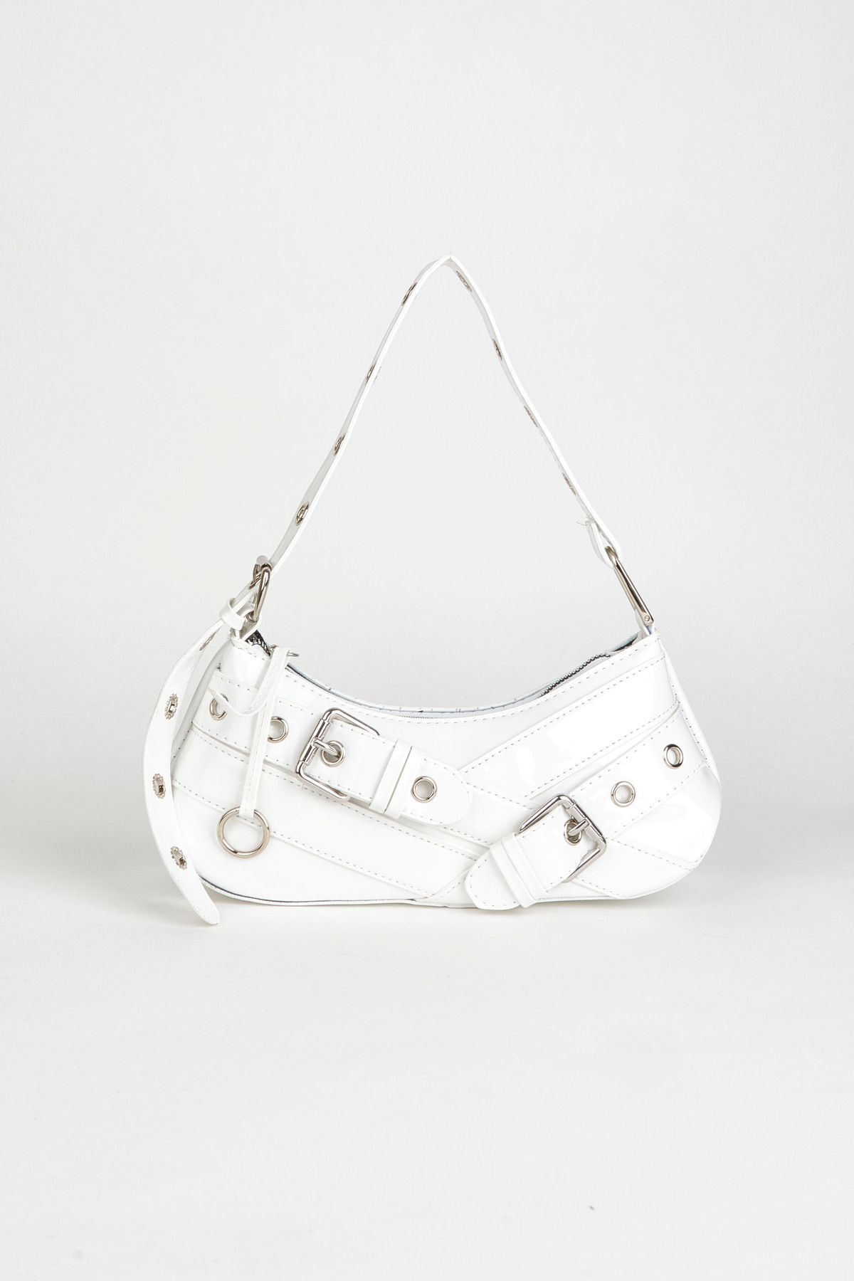 

Женская стильная и полезная сумка из блестящей лакированной кожи с белым ремнем, дизайнерская деталь на подкладке, застежка-молния, сумка-багет для рук и плеча