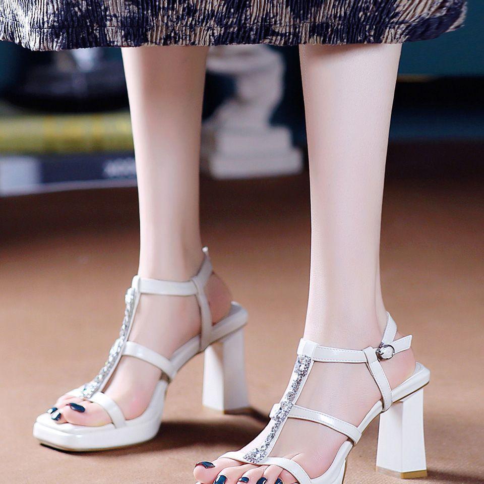 Design Sense Rhinestone Square Head High Heels Women'S Summer Fashion T-Buckle With Open-Toe Thick Heel Sandals