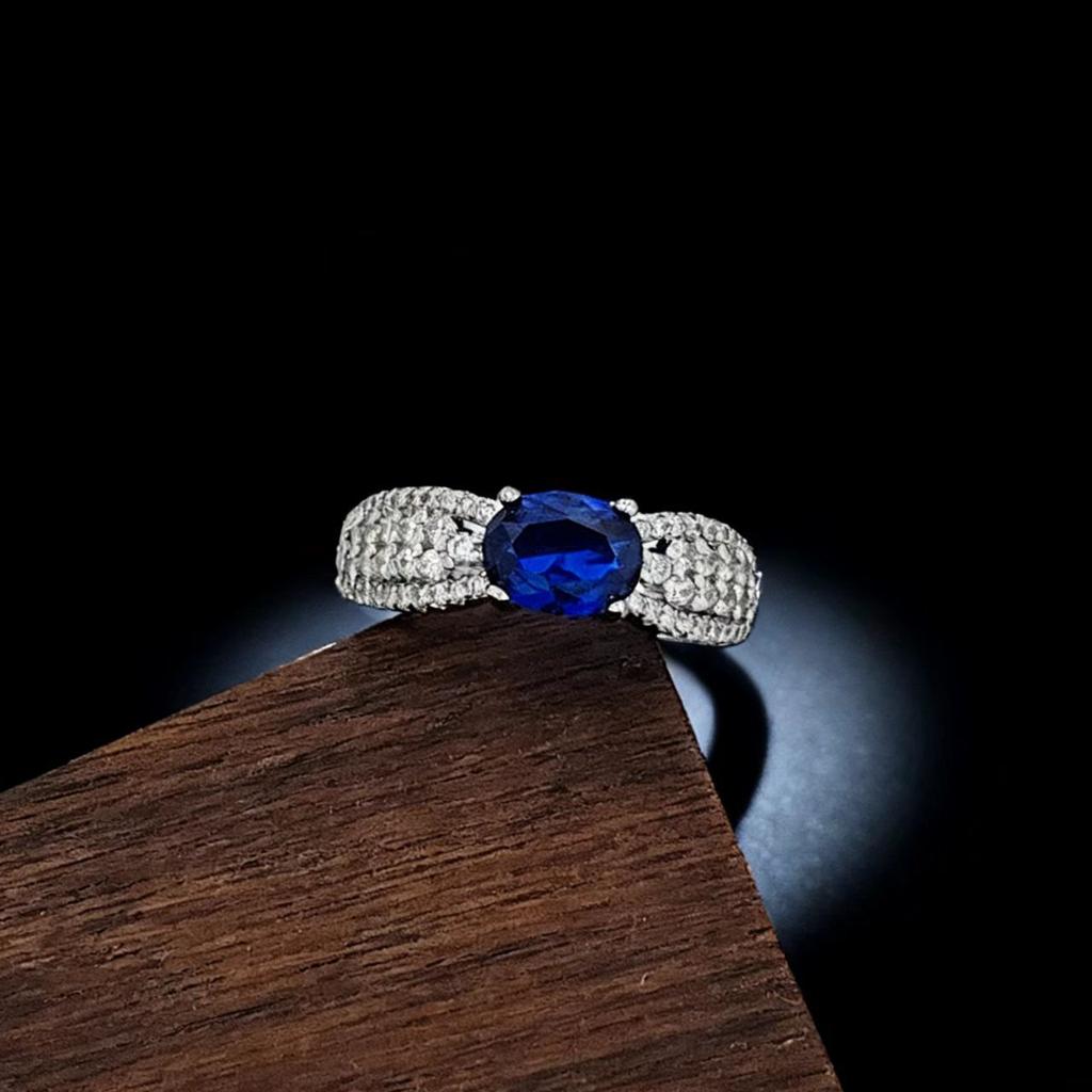 Fashion Jewelry Cultivated Sapphire Ring High Texture Group Set Design Coconut Egg Emerald Ring