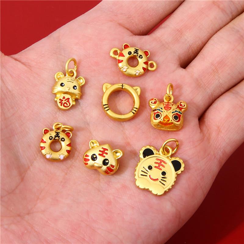 2 stk/pose sinklegering metall tiger hjerteperler charms for armbånd å lage DIY smykker tilbehør