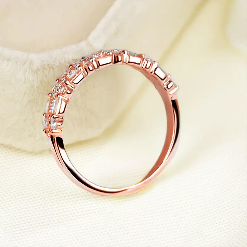 Ladies' Three Row Alternating Ring, Embellished with Synthetic Zircon, Elegant and Eye-catching Jewelry, Daily Wear, Anniversary Gift