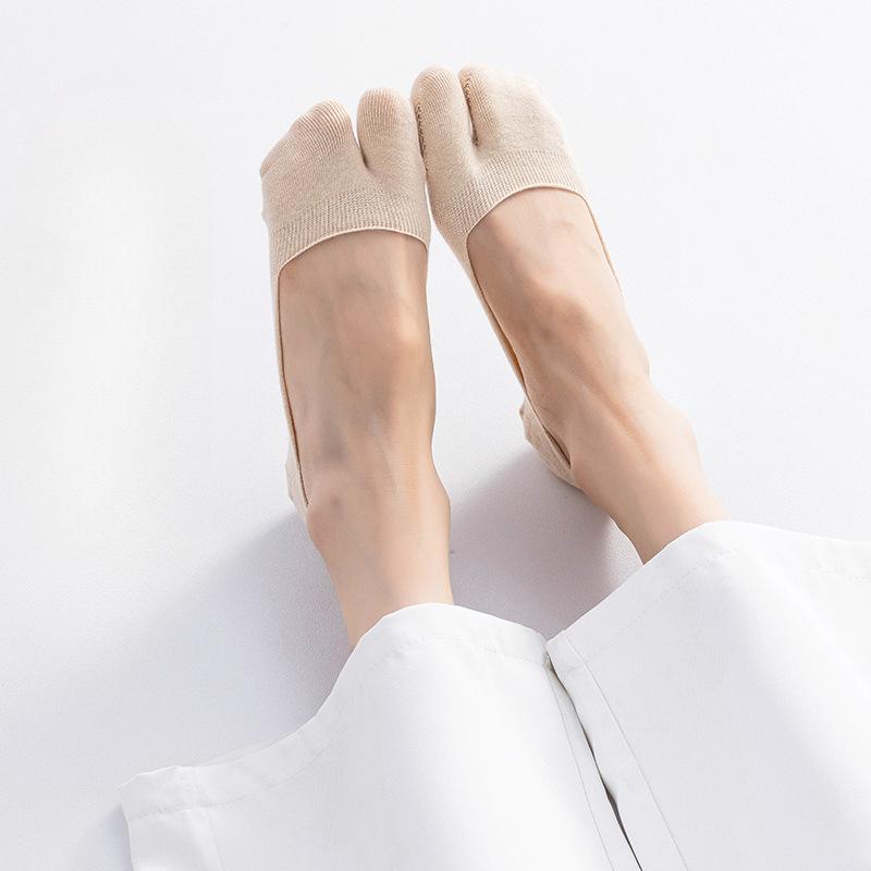 Zweizehige Bootssocken für Damen, dünn, nahtlos, schweißabsorbierend, zehentrennend, unsichtbar, flach, rutschfest und mit Fersenhaftung