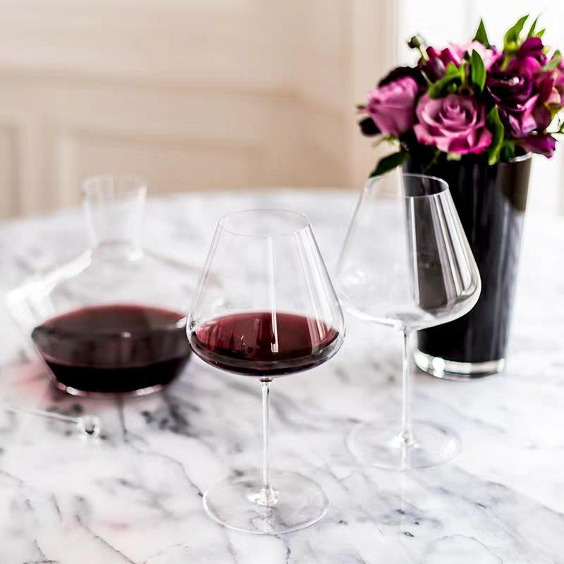 European Style Upscale Banquet Crystal Handmade Wine Glass, Extremely Thin Masterly Craft, Perfect Flawless Classic Goblet