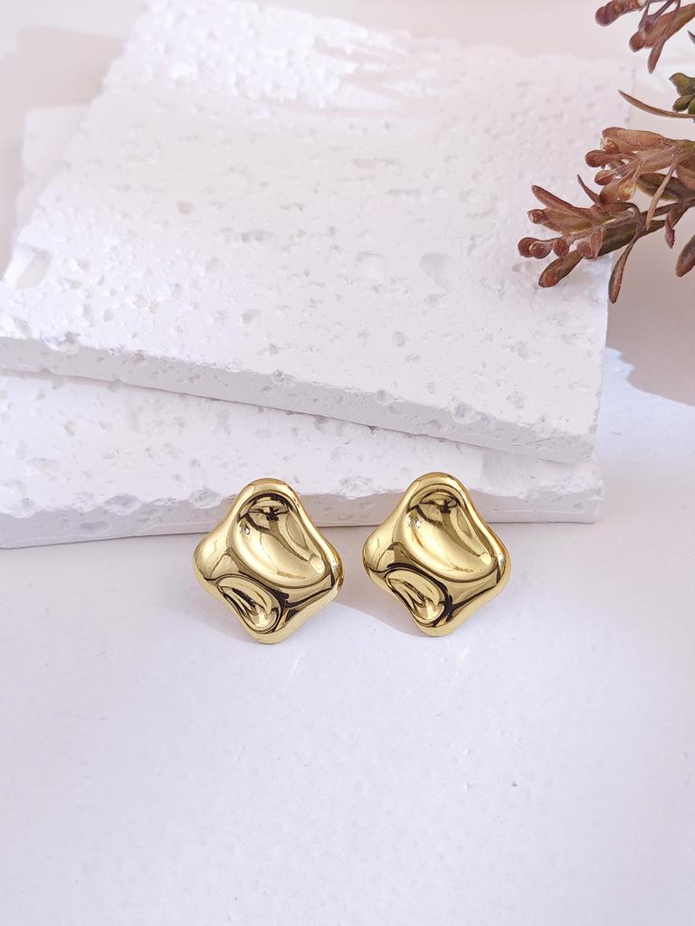 Big Stud Earrings for Women Vintage Gold Statement Chunky Stud Earrings Geometric Lightweight Gold Earring Womens Spring Jewelry