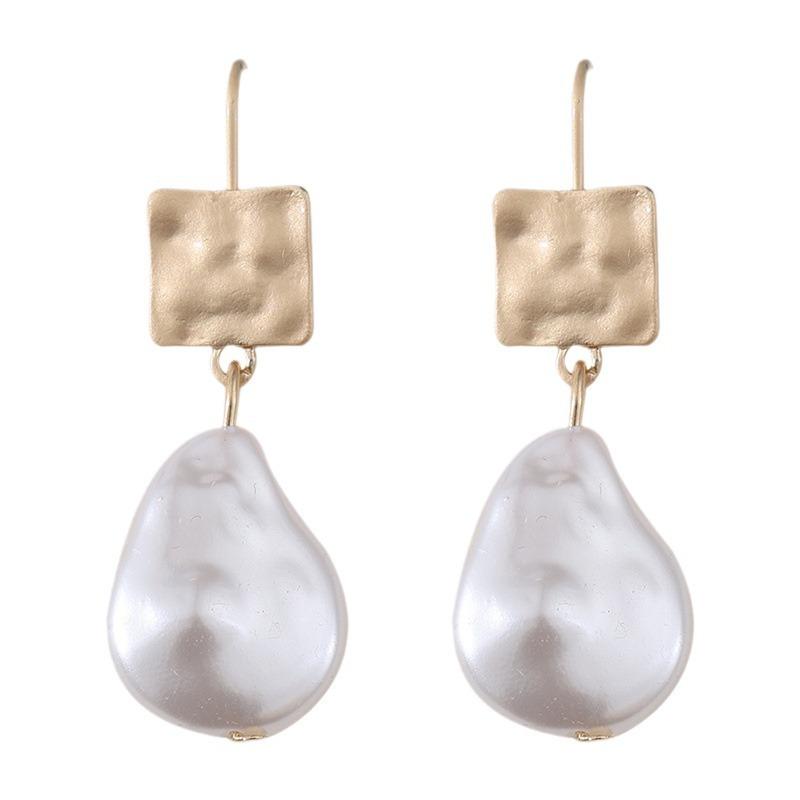 Boucles d'oreilles en perles baroques de mode classique