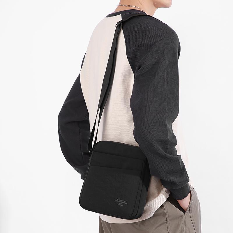 Men's Crossbody Bag Commuter Bag Lightweight Shoulder Bag