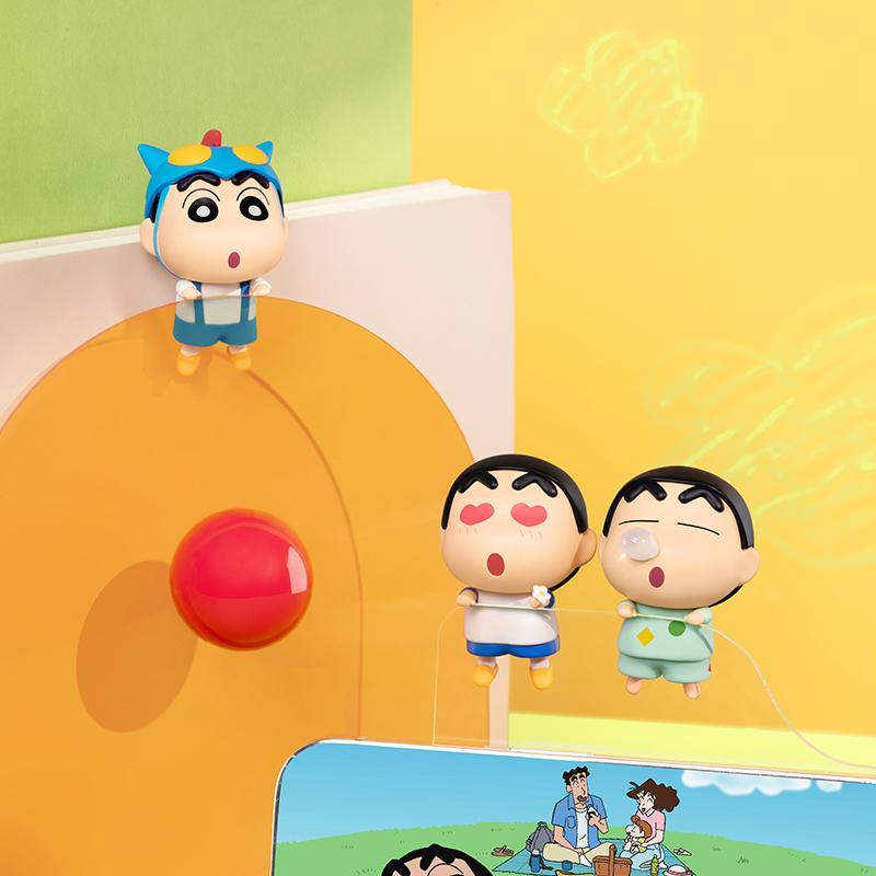 Crayon Shin-Chan Genuine Collectible Anime ation Figurine Hippers Mobile Phone Screen Decoration Interesting Toys Gift