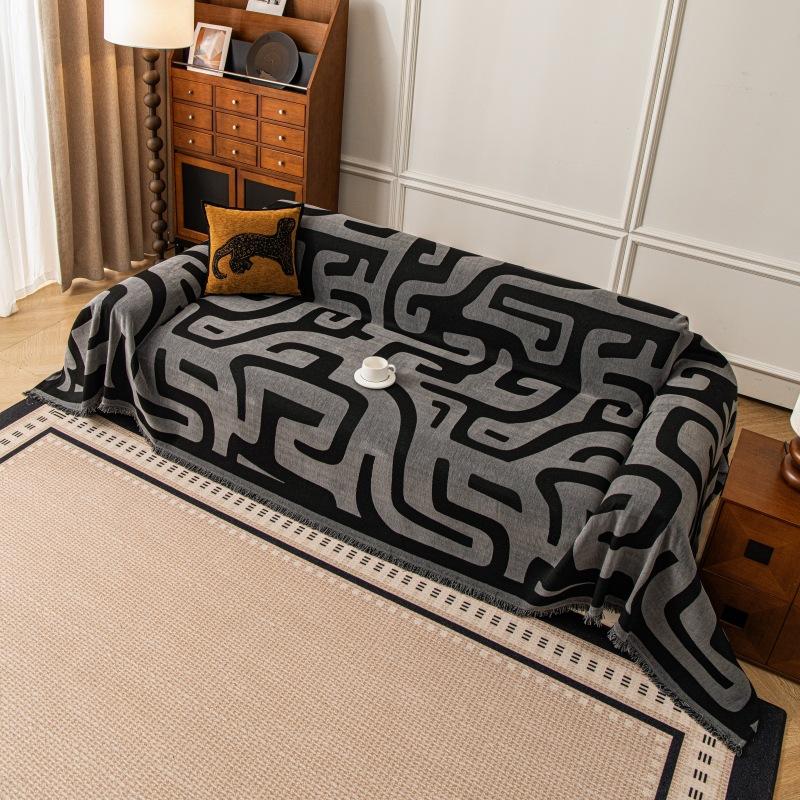 Chenille Sofa Towel Universal Non Slip Sofa Cover Blanket Modern Simple Living Room Sofa Cushion Cover Machine Washable