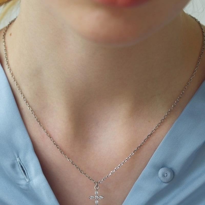 

LOVE ME MONSTER [Surgical] Cubic Cross Necklace SILVER