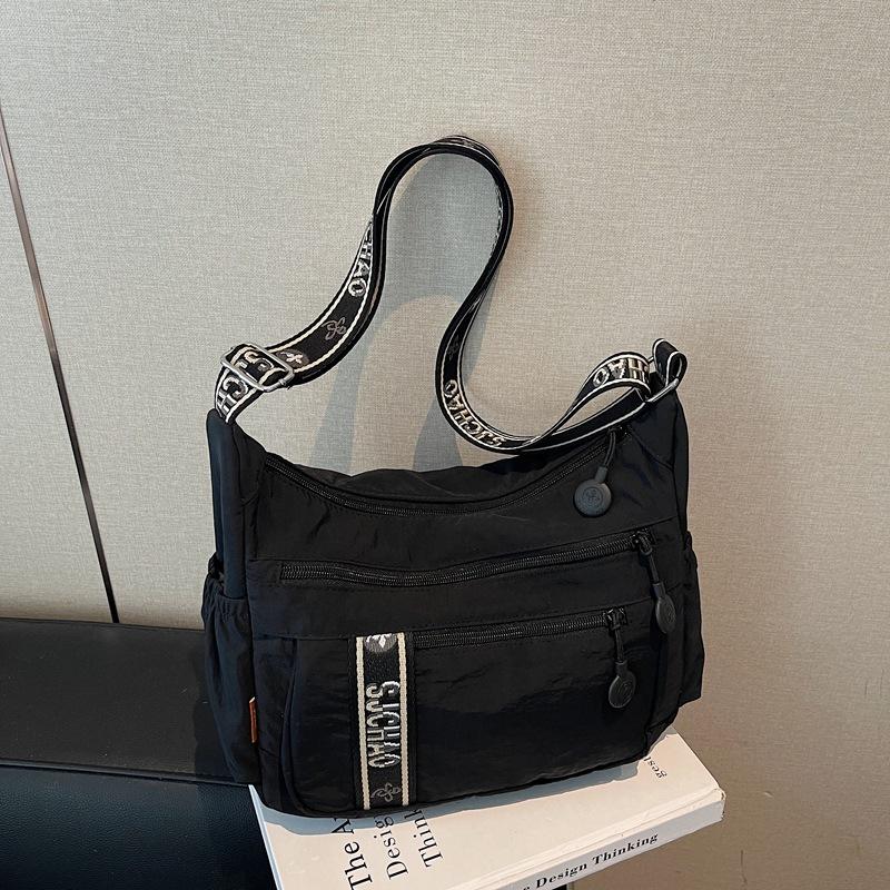 Nylon Cloth Bag Women'S Fashion Versatile Messenger Bag Student Daily Storage Shoulder Bag Casual Commute