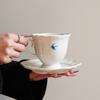 1 Stück 300 ml Blaue Schwalbe Spitze Kaffeetasse und Untertasse, Einfache geprägte handbemalte Vogel-Tasse und Untertasse, Dessert-Kuchen-Untertasse