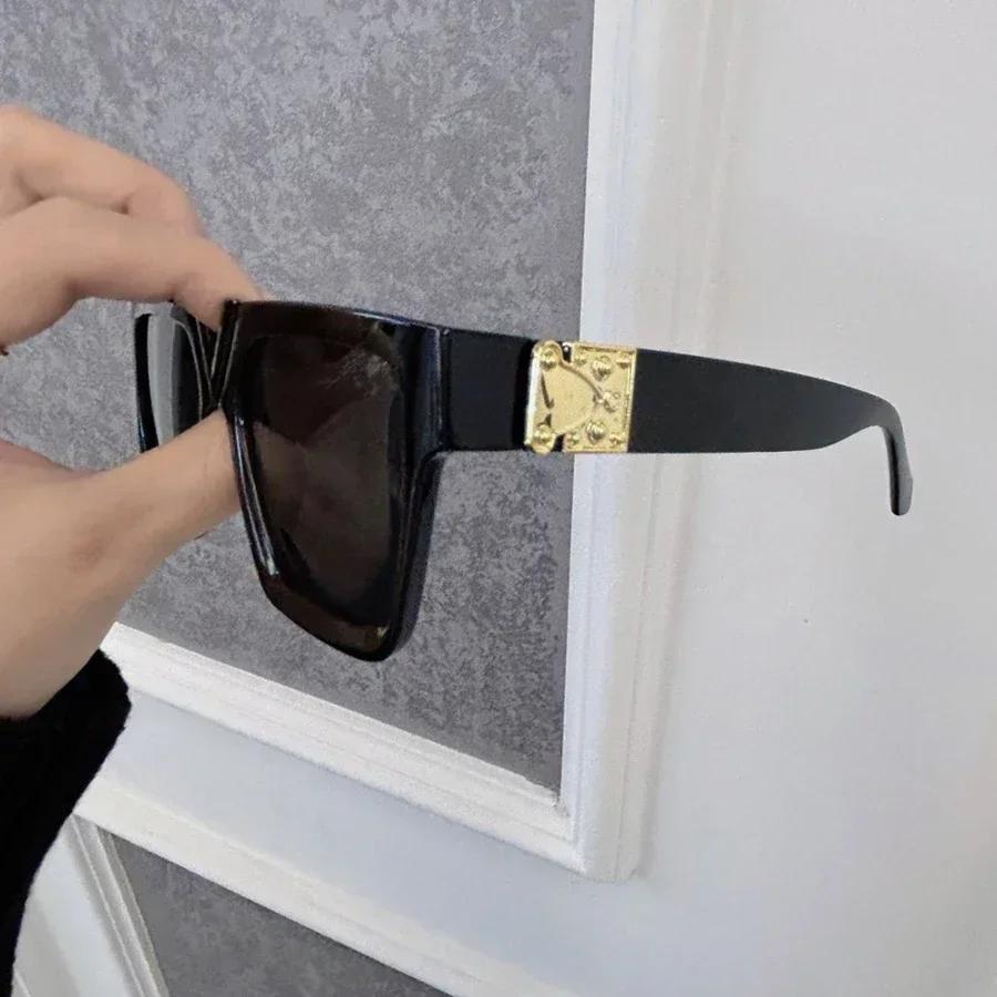 Stylish Square Sunglasses Women Men Classic Retro Fashion Glasses Casual Female Male