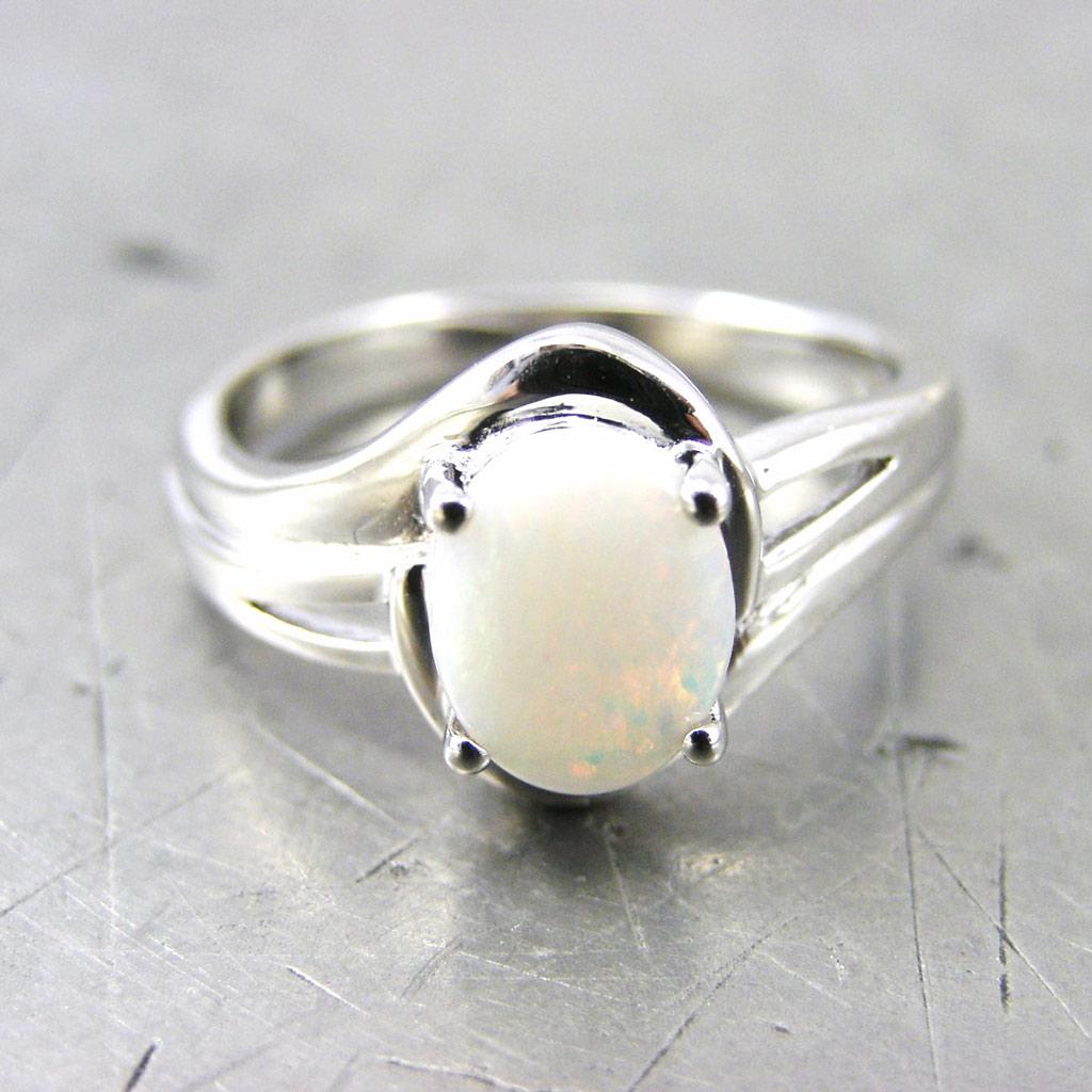 Silver Ring 'Goddess Opal' White Silver (rhodium) - 9x7 Mm