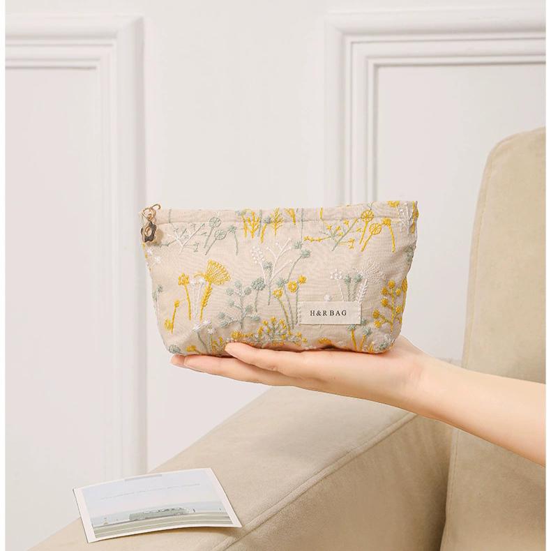 Women's Cosmetic Bag Small Vintage Purple Flowers Cosmetics Lipstick Storage Bag Handheld Portable Canvas Storage Bag Purse