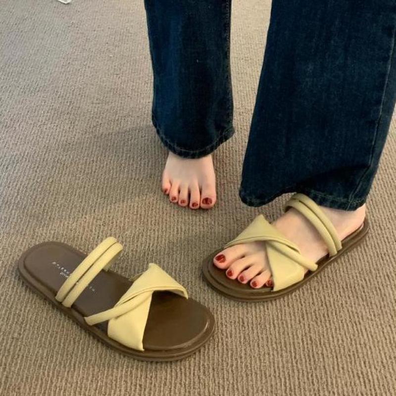 Fashion Flat Rubber Roman Style Open Toe Sandals for Women 2025 Trending Summer Offers Luxury High Quality Original Vintage Woman Shoes