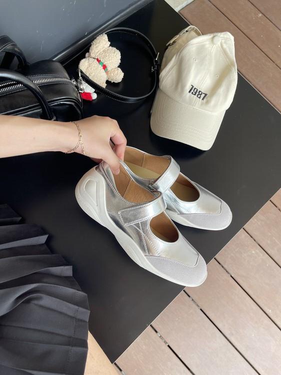 Travel Bi Preparation~ Autumn Mary Jane 2025 Autumn Full Leather Velcro Casual Single Shoes Breathable and Comfortable